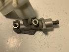 Original Renault Twingo 2 Hauptbremszylinder Bj 2007-2014 OEM 7701209641 Original Renault Twingo 2 Hauptbremszylinder Bj 2007-2014 OEM 7701209641